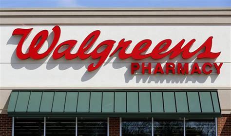 when does walgreens pharmacy close